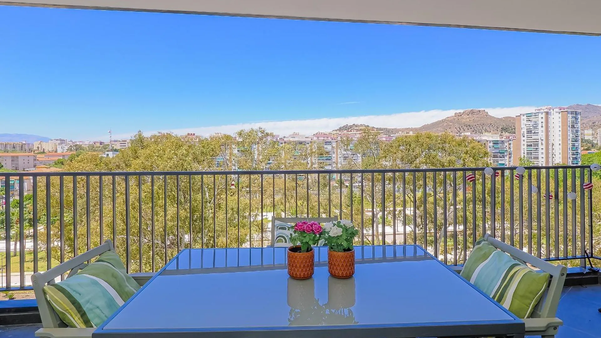Cubo'S Urban Sky La Gioia Malaga Apartment 6 0*,  Ισπανία